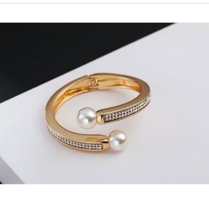 Pearl Diamond alloy opening bracelet